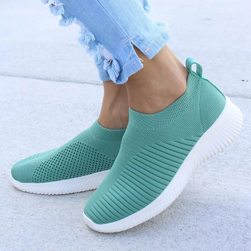 Women Flats Shoes Plus Size 43 Breathable Mesh Platform Sneakers Women Slip on Soft Ladies Casual Shoes Woman Knit Sock Flats