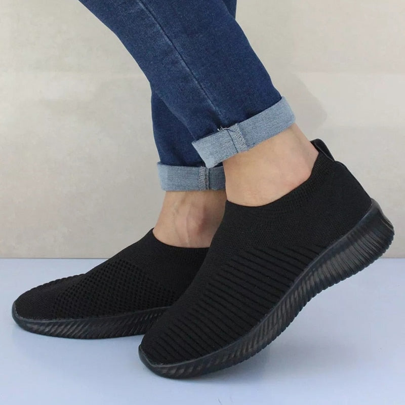 Women Flats Shoes Plus Size 43 Breathable Mesh Platform Sneakers Women Slip on Soft Ladies Casual Shoes Woman Knit Sock Flats