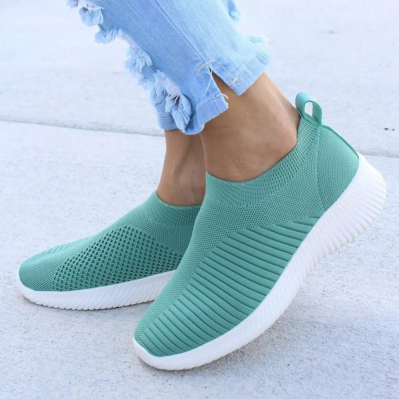 Women Flats Shoes Plus Size 43 Breathable Mesh Platform Sneakers Women Slip on Soft Ladies Casual Shoes Woman Knit Sock Flats