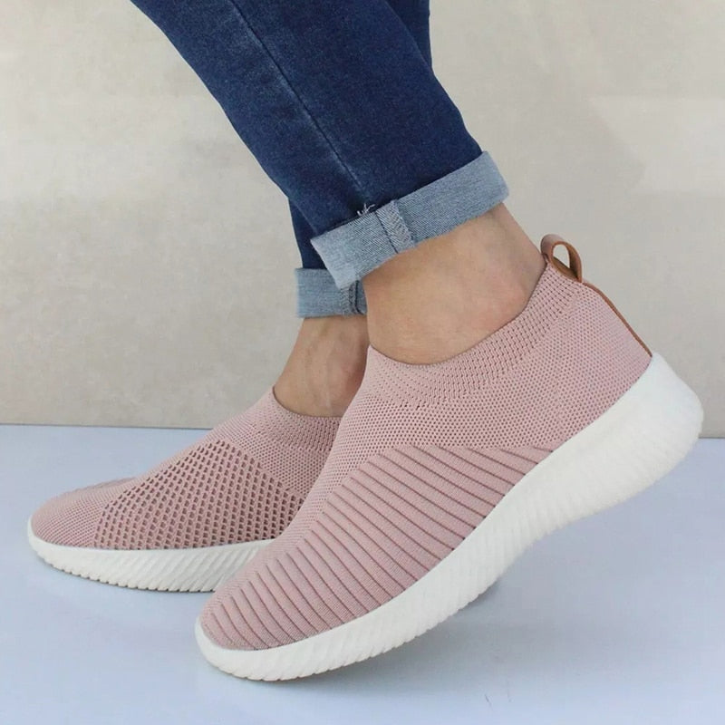 Women Flats Shoes Plus Size 43 Breathable Mesh Platform Sneakers Women Slip on Soft Ladies Casual Shoes Woman Knit Sock Flats